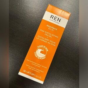 REN Skincare PHA Exfoliating Facial